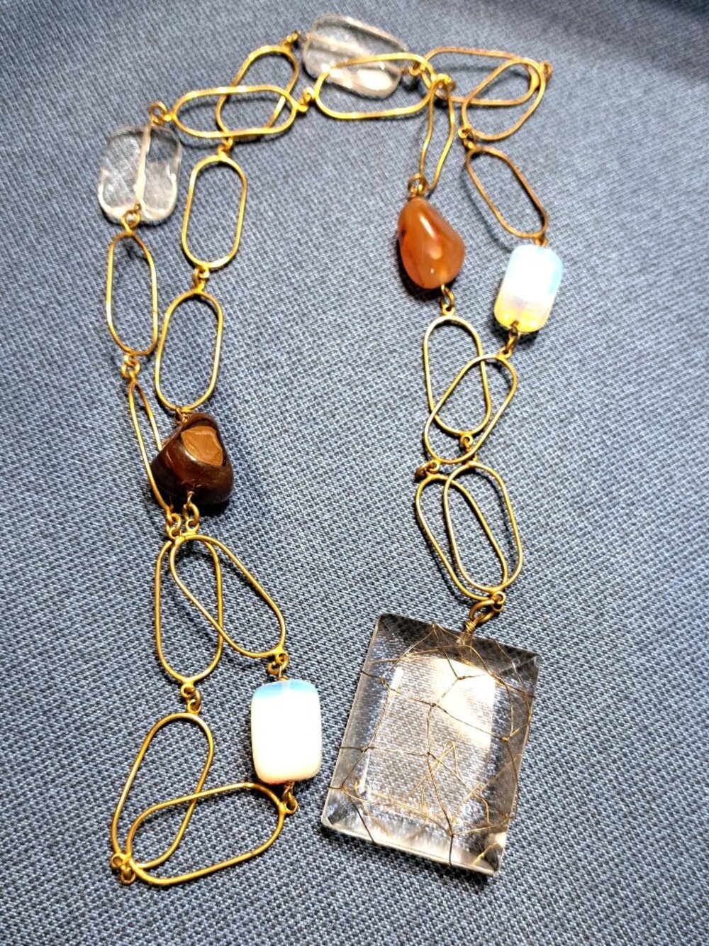 LADIES NECKLACE GOLD TONE CHAIN WITH GLASS BEADS & PENDANT MOONSTONE BEADS